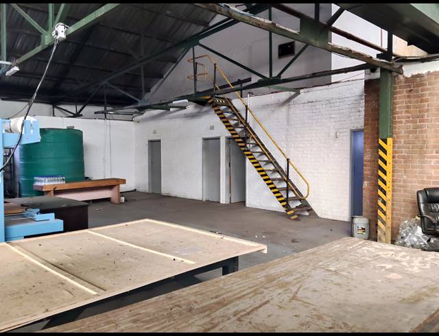 2,665M² BUILDING FOR SALE IN SELBY
